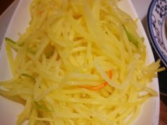 炝拌土豆丝-东方饺子王(王府井关东古巷店)