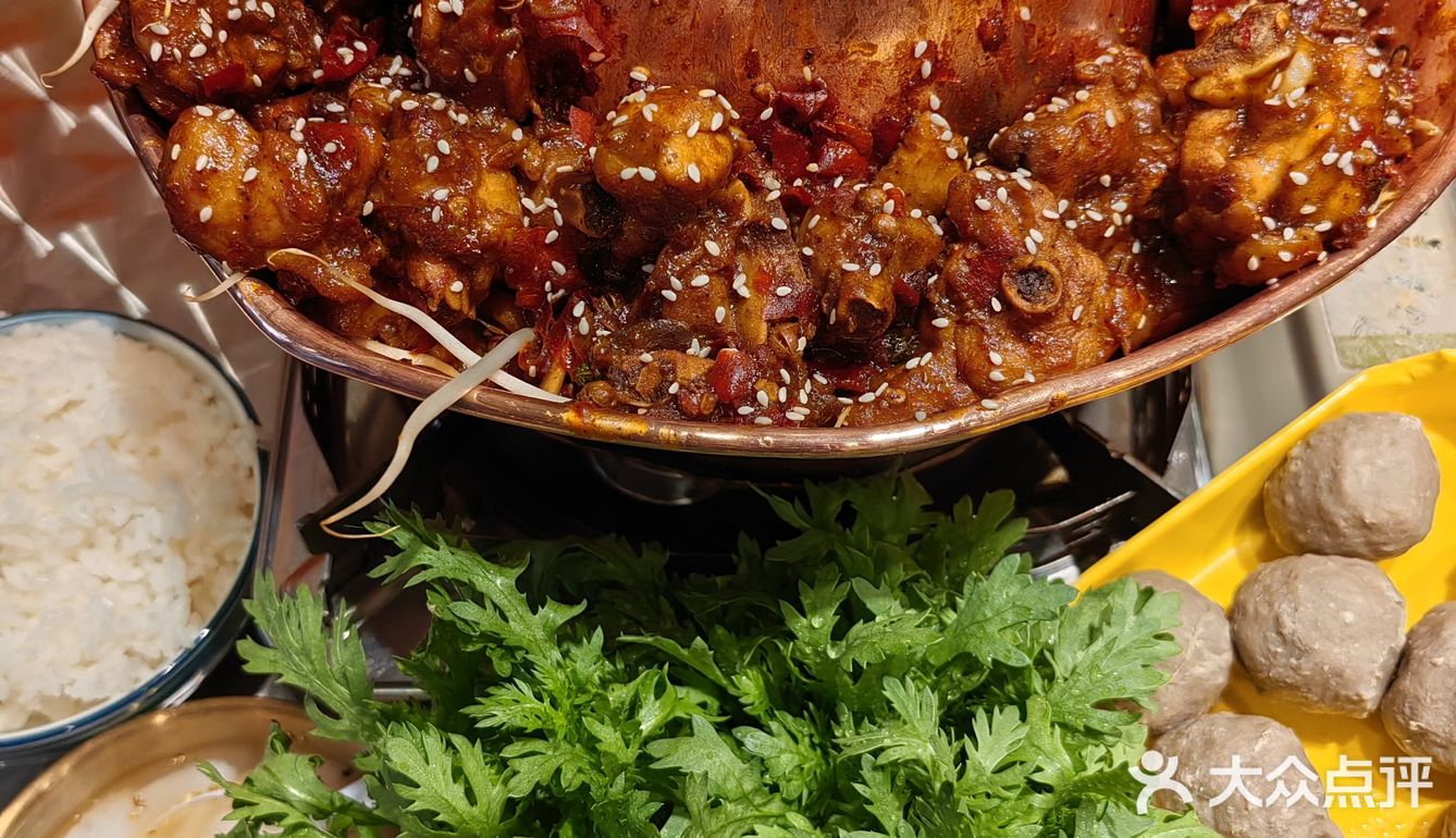 终于吃到火锅鸡了！