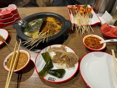 -言玖鲜火锅串串披萨自助(益田假日店)