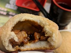 酥皮焗叉烧包-添好运点心专门店(深水埗店)