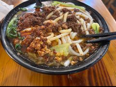 -丽虹云南过桥米线(兴工街店)