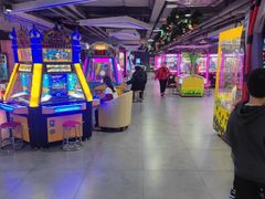 -嗨翻Hi-Fun竞技主题乐园·蹦床亲子生日轰趴(国光1937店)