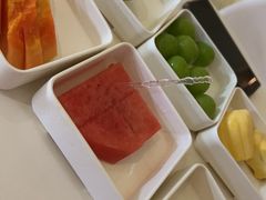 -涨巢·潮玩水疗局