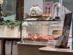 -VERIE BAKEHOUSE