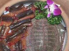 -黄泥岗·地道湖北菜(奥特莱斯店)