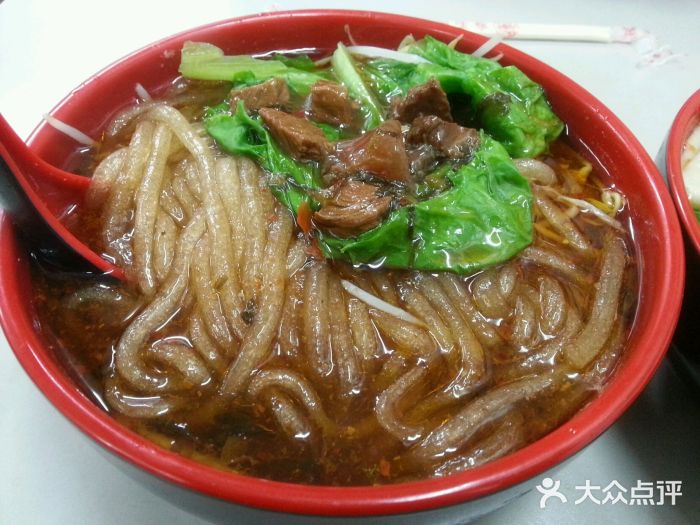 妙语面馆(青岛总店)红烧牛肉酸辣粉图片