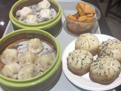 -老桐椿 · 上海大馄饨