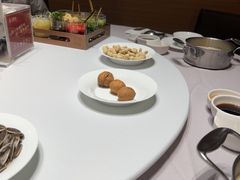 -红鼎豆捞·非遗鲍皇汤火锅(宝丰路店)