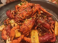 -肥肥虾庄·金牌油焖大虾(汉口城市广场店)