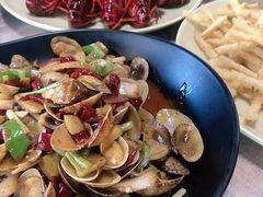 -靓靓蒸虾(恩施新天地店)