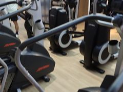 -威克健身游泳(万菱汇店)