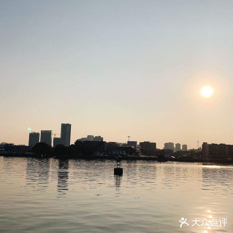 最美江景🌆日落🌄海鲜🦞煲仔粥