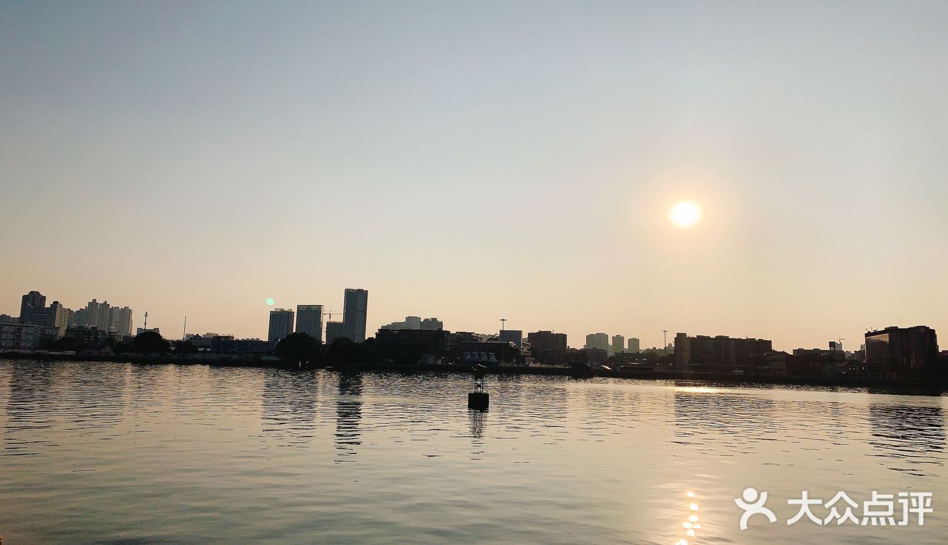最美江景🌆日落🌄海鲜🦞煲仔粥