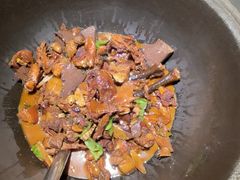 -挂旗柴锅鸡(蚌山区嘉年华店)