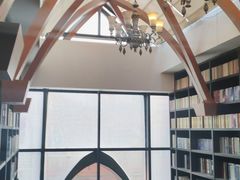 -钟书阁(松江泰晤士小镇店)