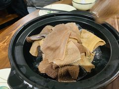 -乡土黄·鲜牛肉火锅·小龙虾(兴业街店)
