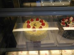 -红宝石·鲜奶小方·海派西点房(南丹店)