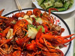 -老街烧烤大排档·地道湖北菜·龙虾馆(汉口火车站店)