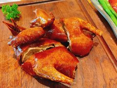脆皮乳鸽-粤域茶餐厅