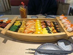 -万岁料理回转寿司(华贸店)