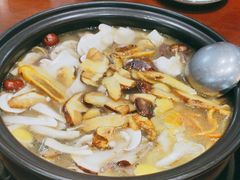 -菌之家·专业纯野生菌火锅·特色炒菌