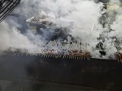 -劳动公园新疆人烤腰子