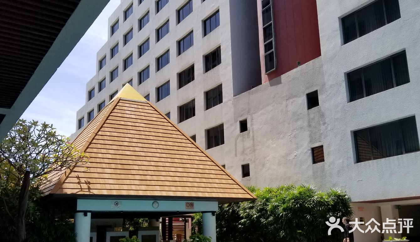 短期居住这样的酒店再合适不过啦，位置方便