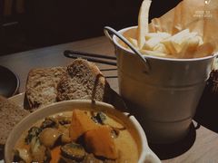 -鹿萤季·营地小馆(皇后公园店)