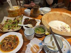 -滇香肴·云南菜蒸汽石锅鱼(云南北路店)