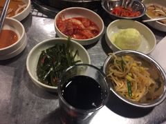 -釜山火炉·海鲜烤肉(紫藤路店)