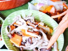 凉拌菌菇-自助餐厅