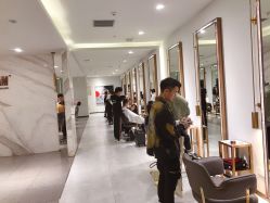 大厅-3AM HAIR SALON烫发染发接发