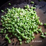 夏日瘦身健康餐—豆角炒蛋。