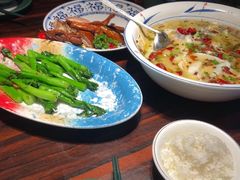 -粤·向群饭店(麓景路店)