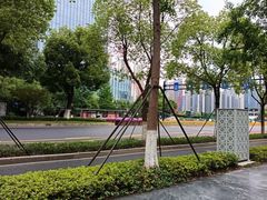 -盈丰路(地铁站)