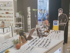 -沫芮眼镜·蔡司·依视路·尼康明月(环创店)