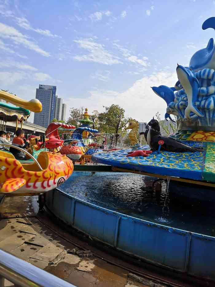 610人赞2哪哪都有你2021年8月31日打分晚饭后去长桥公园走走.