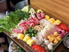 -樾餐厅泰式海鲜火锅(民歌湖店)