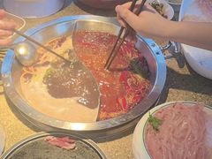 -茅草房·河畔园林火锅