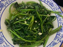 -江城燕子大排档(江汉路步行街店)