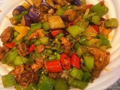 茄子肉丁小公鸡双拼拌面-文三里屯面馆(三里屯店)