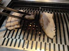 -臻牛烤肉