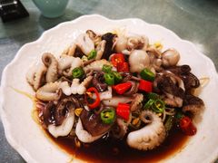 -侬佳蒸菜馆(听潮店)