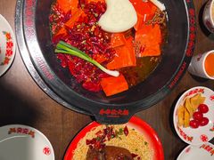 -牛市坎火锅(建设路店)