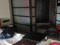 -喜鹊愉家酒店(郑州曼哈顿博览中心地铁站店)