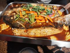 -鸣记脆皮烤鱼·海鲜烤鱼(三八广场店)