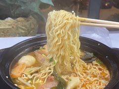 -锅神麻辣烫