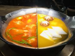 -湊湊火锅·茶憩(杭州湖滨银泰in77店)