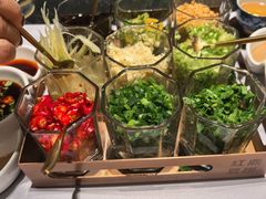 -红鼎豆捞·非遗鲍皇汤火锅(宝丰路店)