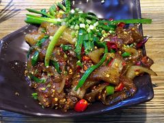 -范二妹独特烧烤夜宵城(宜宾总店)